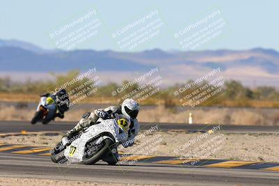 media/Nov-16-2024-CVMA (Sat) [[0e4bb1f32f]]/Race 9-Amateur Supersport Middleweight/